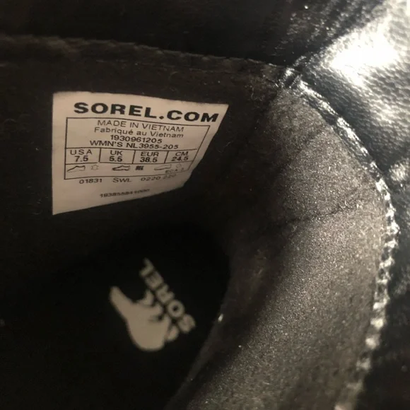 Sorel Lennox Lace Cozy Blackened Brown waterproof suede boots - Picture 9 of 14